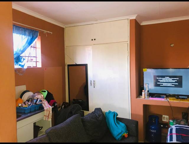 10 BEDROOM HOUSE FOR SALE IN RUSTENBURG CENTRAL